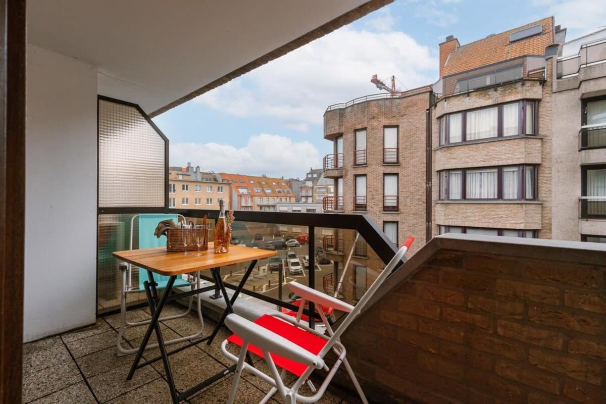 Huswell - Authentic Apartment With Terraces And Parking นอคเคอ-เฮสท์ ภายนอก รูปภาพ