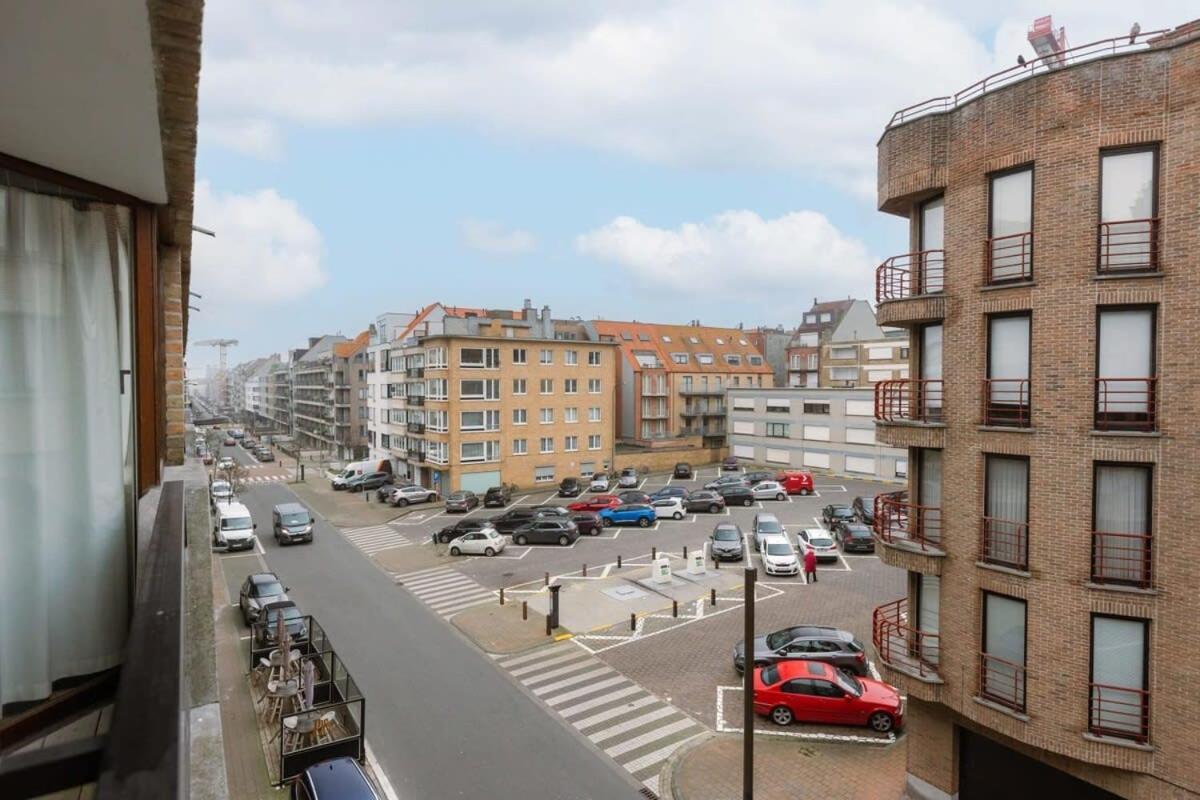 Huswell - Authentic Apartment With Terraces And Parking นอคเคอ-เฮสท์ ภายนอก รูปภาพ