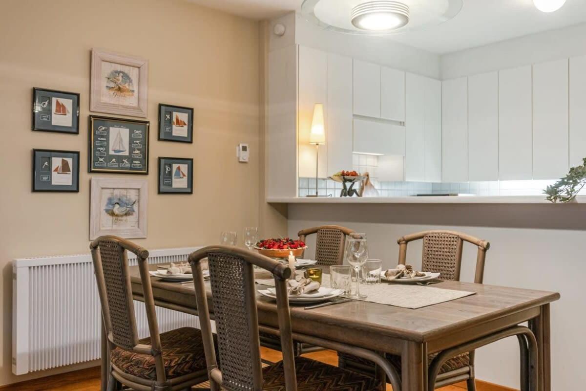Huswell - Authentic Apartment With Terraces And Parking นอคเคอ-เฮสท์ ภายนอก รูปภาพ